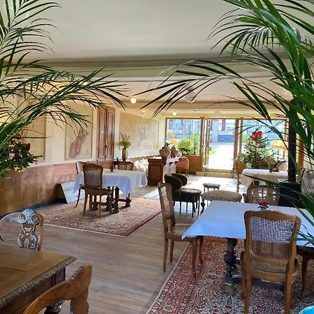 Domaine De France Πανσιόν 3*