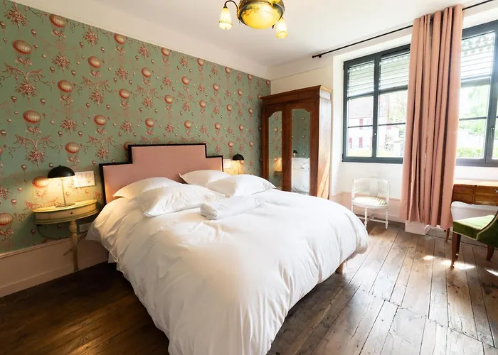 בית הארחה Domaine De France Cunfin